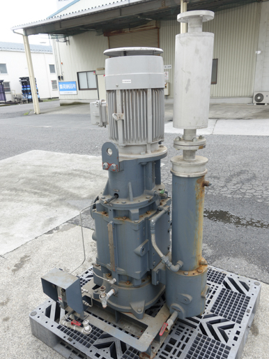 縦型<br>ドライ<br>真空ポンプ