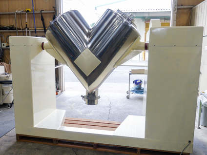 V型混合機<br><br>V型ミキサー