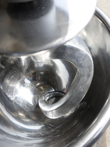 ケーキミキサー