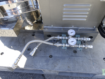 プラネタリーミキサー<br><br>ラムプレス付き