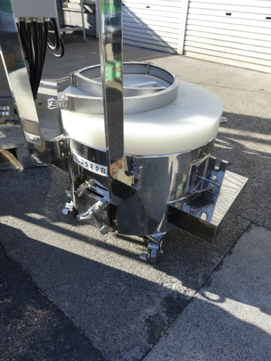 プラネタリーミキサー<br><br>ラムプレス付き