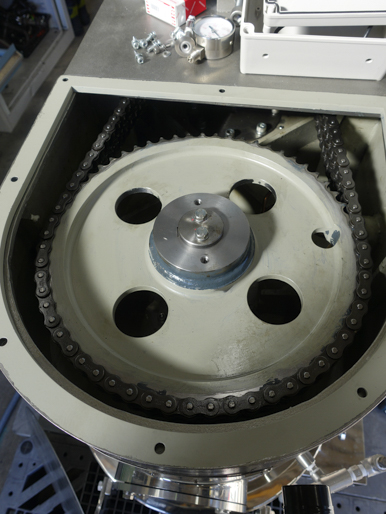 プラネタリーミキサー<br><br>ラムプレス付き