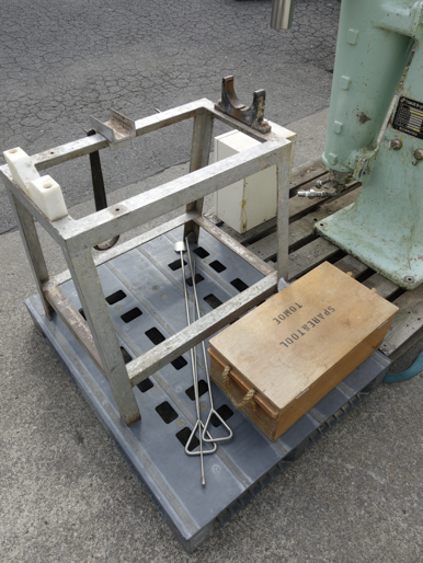 【1】<br>円筒縦型<br>超高速遠心分離機<br><br>シャープレス