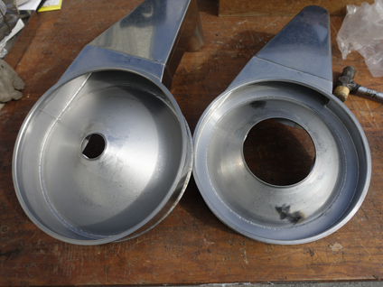 【1】<br>円筒縦型<br>超高速遠心分離機<br><br>シャープレス