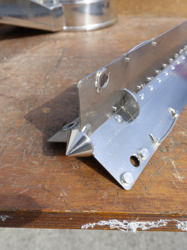 【2】<br>円筒縦型<br>超高速遠心分離機<br><br>シャープレス