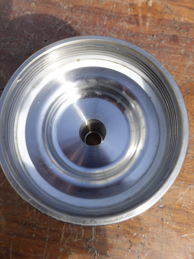 【2】<br>円筒縦型<br>超高速遠心分離機<br><br>シャープレス