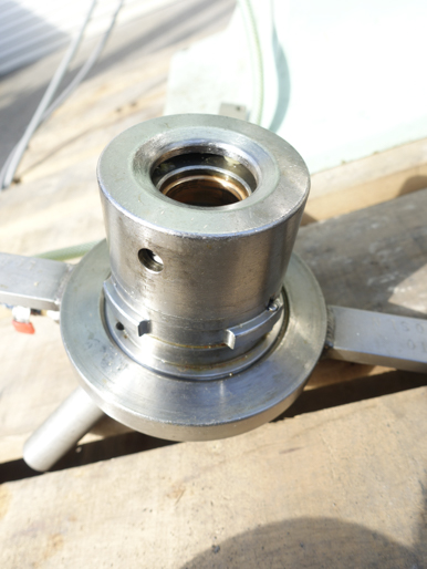 【2】<br>円筒縦型<br>超高速遠心分離機<br><br>シャープレス