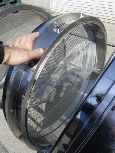 （１）<br>強力タイプ<br>外リング式<br>振動ふるい機