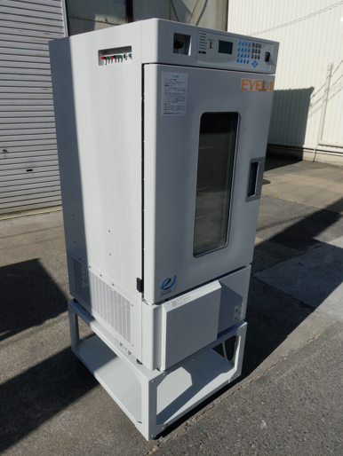 エンビロス<br><br>恒温恒湿器