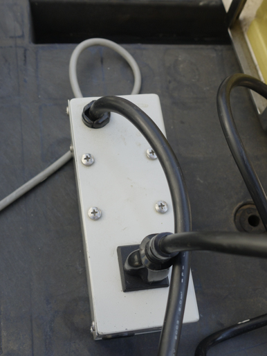 真空定温乾燥器<br><br>真空<br>箱型棚段式<br>乾燥機