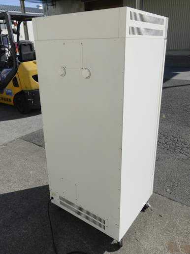 送風定温恒温器<br><br>乾燥機