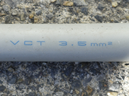 恒温器<br><br>箱型棚段式<br>熱風乾燥機<br><br>（爆発放散口）