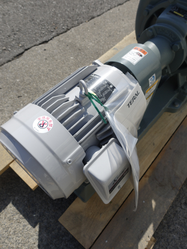 新古品<br>自吸式<br>渦巻きポンプ