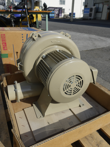 多段 ブロワー<br><br>（箱入り新古品）