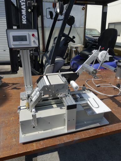 パウチラベラー<br>（袋ラベラー）